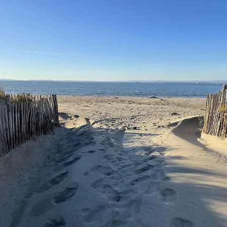 4 Couchages Avec Terrasse Et Parking Privé, Accès Direct - Port Camargue - Fr-1-250-245 * Le Grau-du-Roi