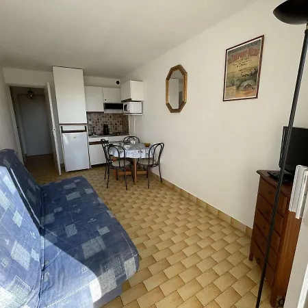 4 Couchages Avec Terrasse Et Parking Prive, Acces Direct - Port Camargue - Fr-1-250-245 * Le Grau-du-Roi
