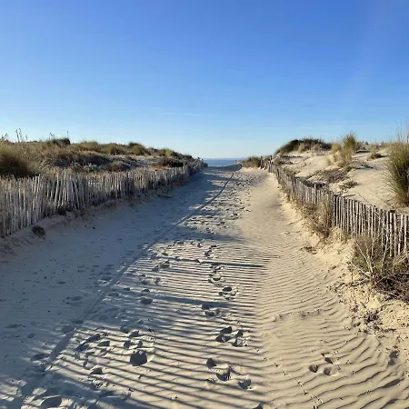 4 Couchages Avec Terrasse Et Parking Prive, Acces Direct - Port Camargue