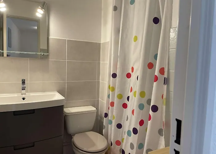 4 Couchages Avec Terrasse Et Parking Prive, Acces Direct - Port Camargue - Fr-1-250-245